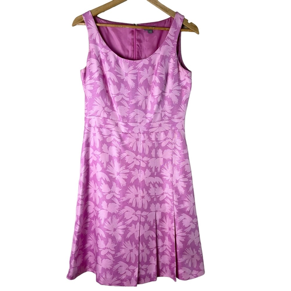 Ann‎ Taylor Size 4 Silk Fit and Flare Pleated Dress in Pink Florals